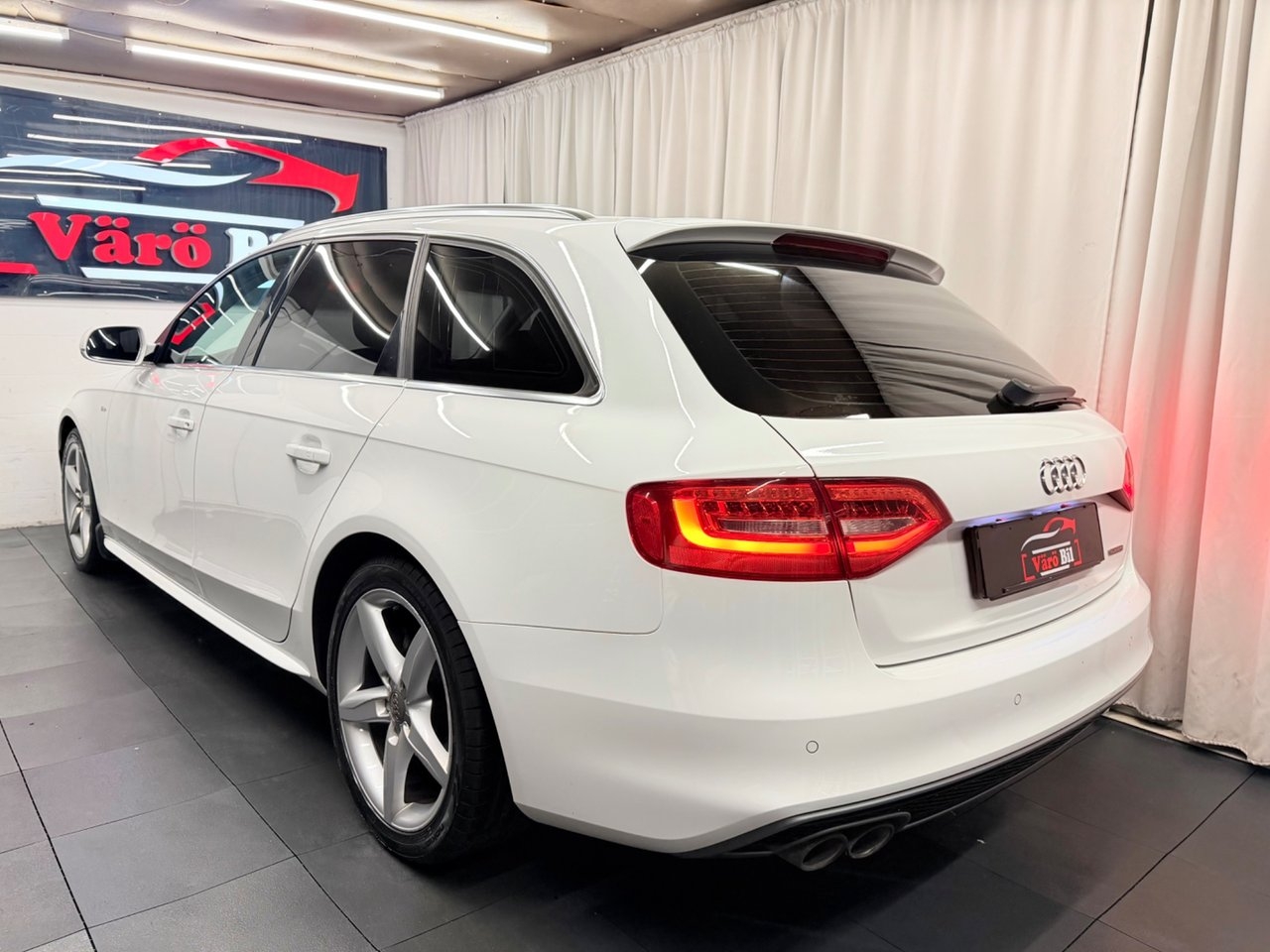 Audi A4 2015, bild 2/10