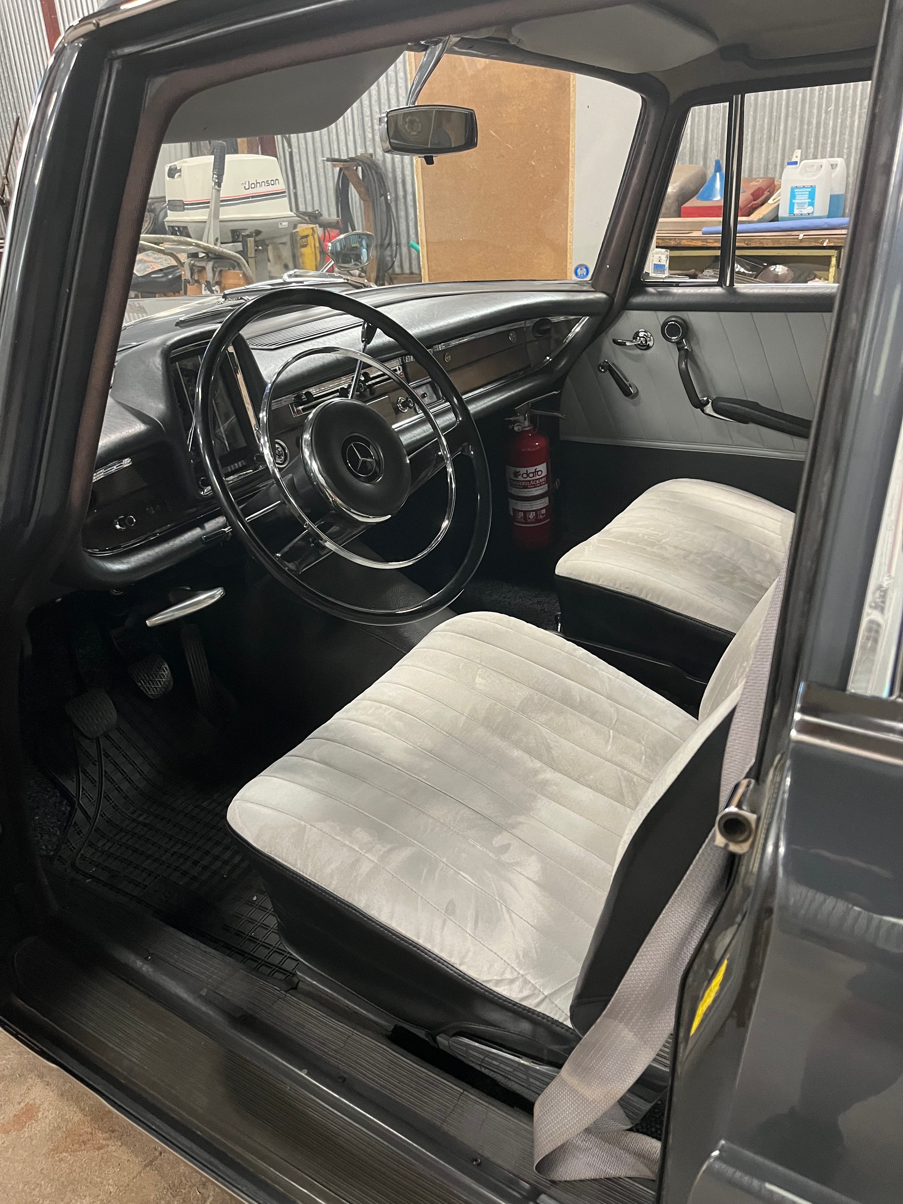 Mercedes-Benz 220 Sedan Manuell 1963, bild 6/10