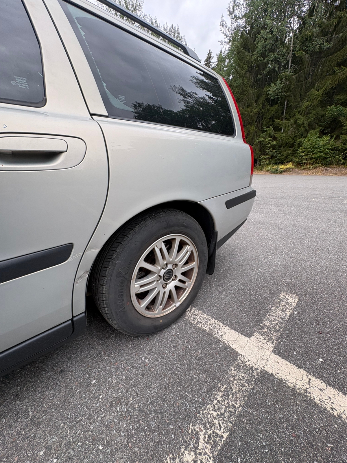 Volvo V70 2.4 Manuell 2003, bild 6/8