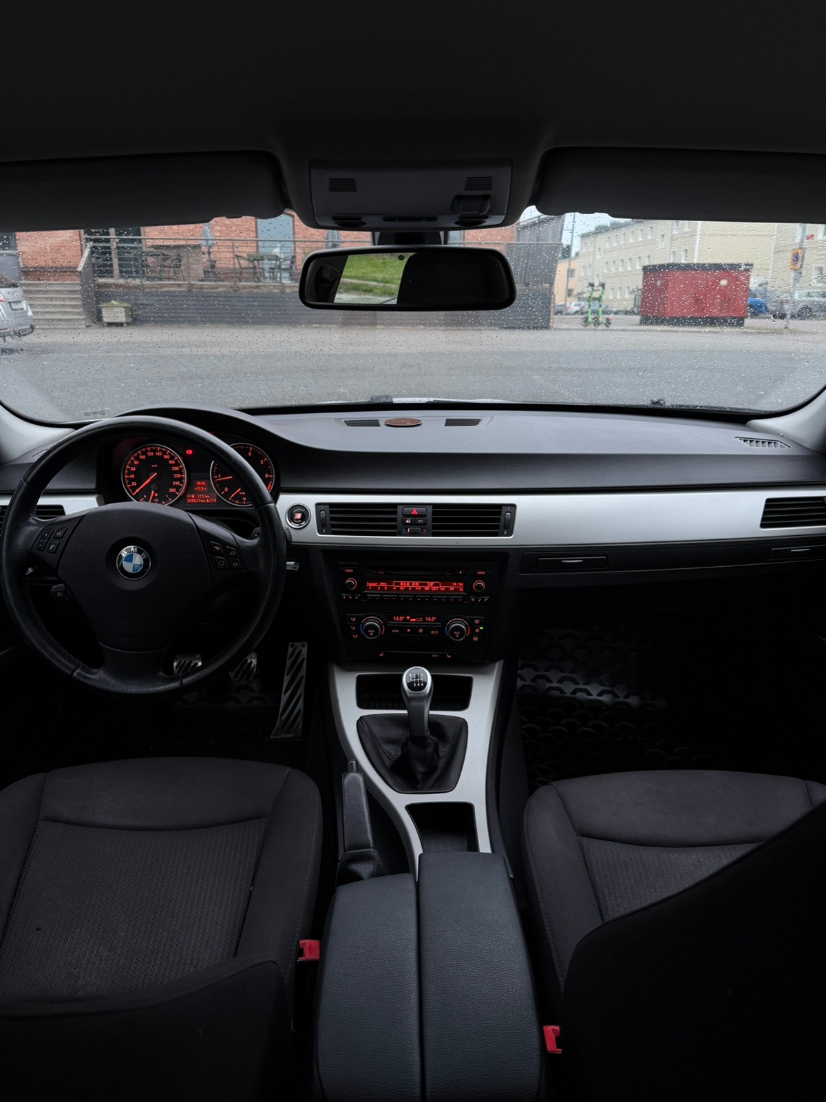 BMW 316 i Sedan Manuell 2009, photo 4/5