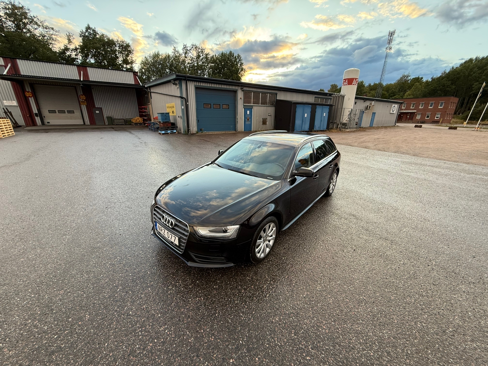 Audi A4 Avant 2.0 TFSI quattro 2013, photo 2/8
