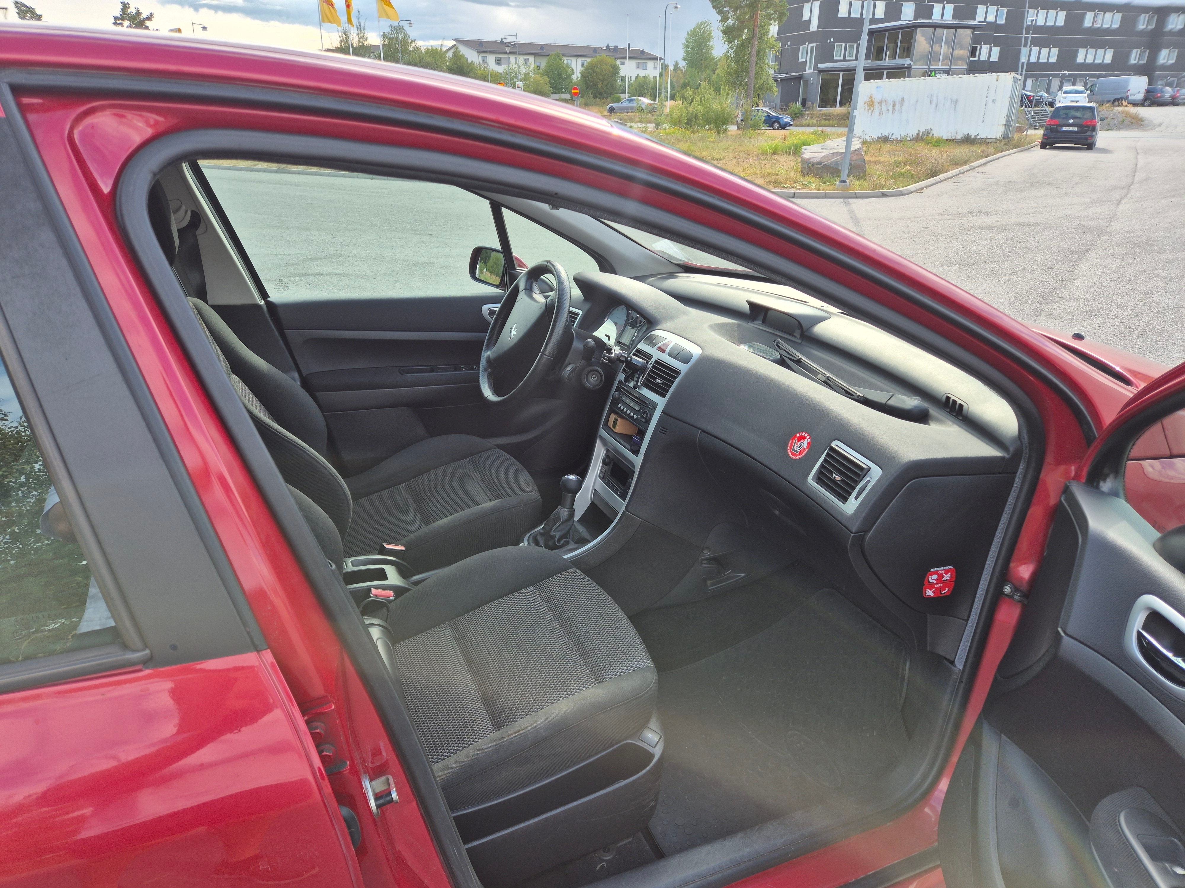 Peugeot 307 5-dörrar 1.6 Bioflex Manuell 2008, bild 5/10