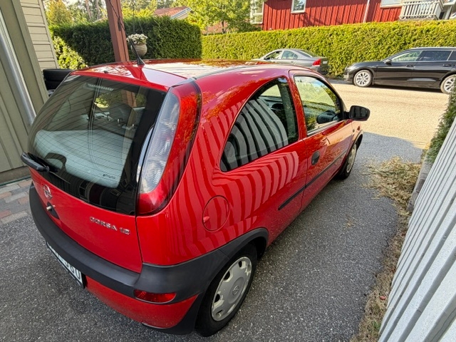 Opel Corsa 3-dörrar 1.2 Manuell 2001, bild 6/8