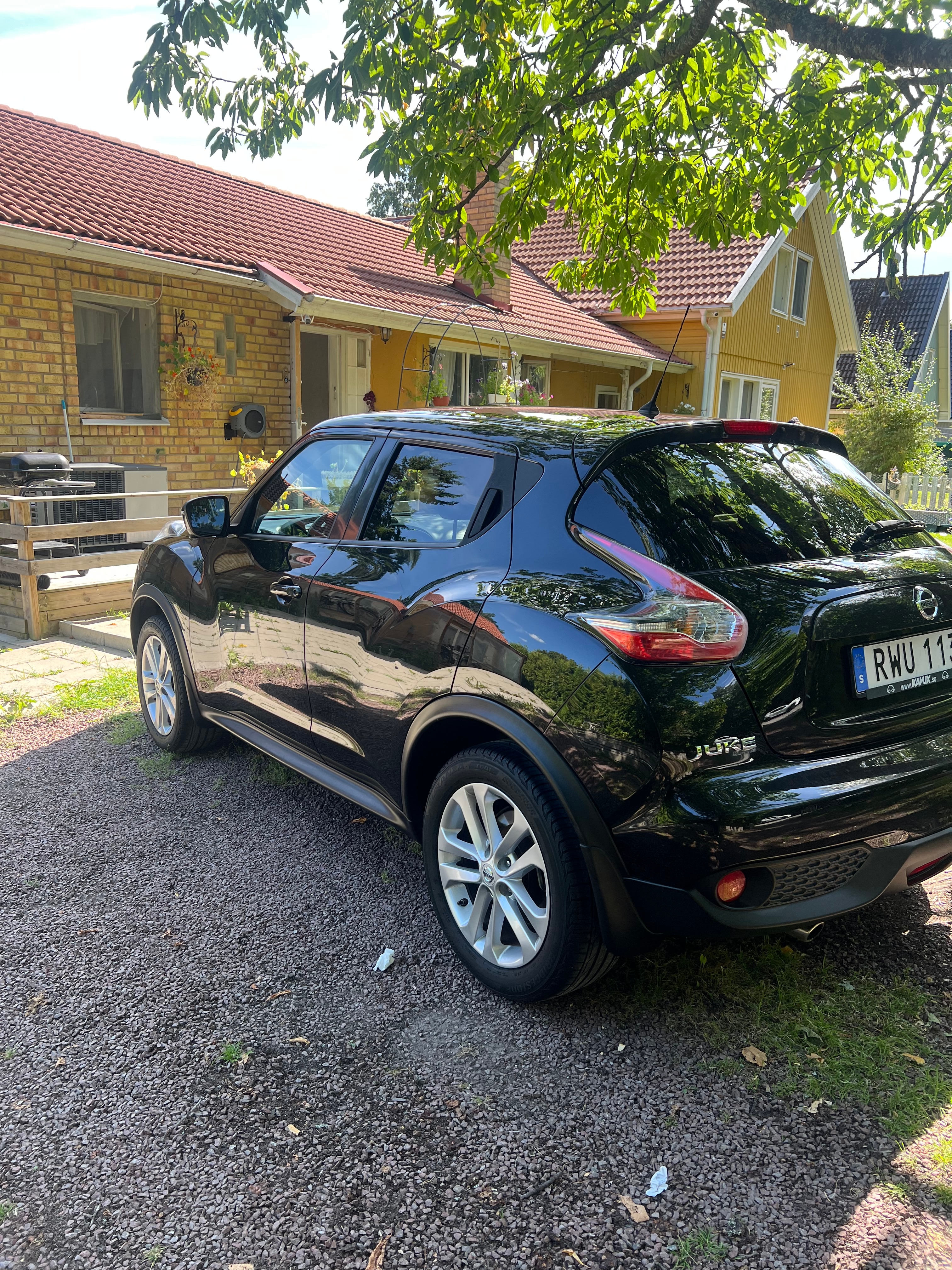 Nissan Juke 1.6 XTRONIC-CVT 2015, bild 6/7
