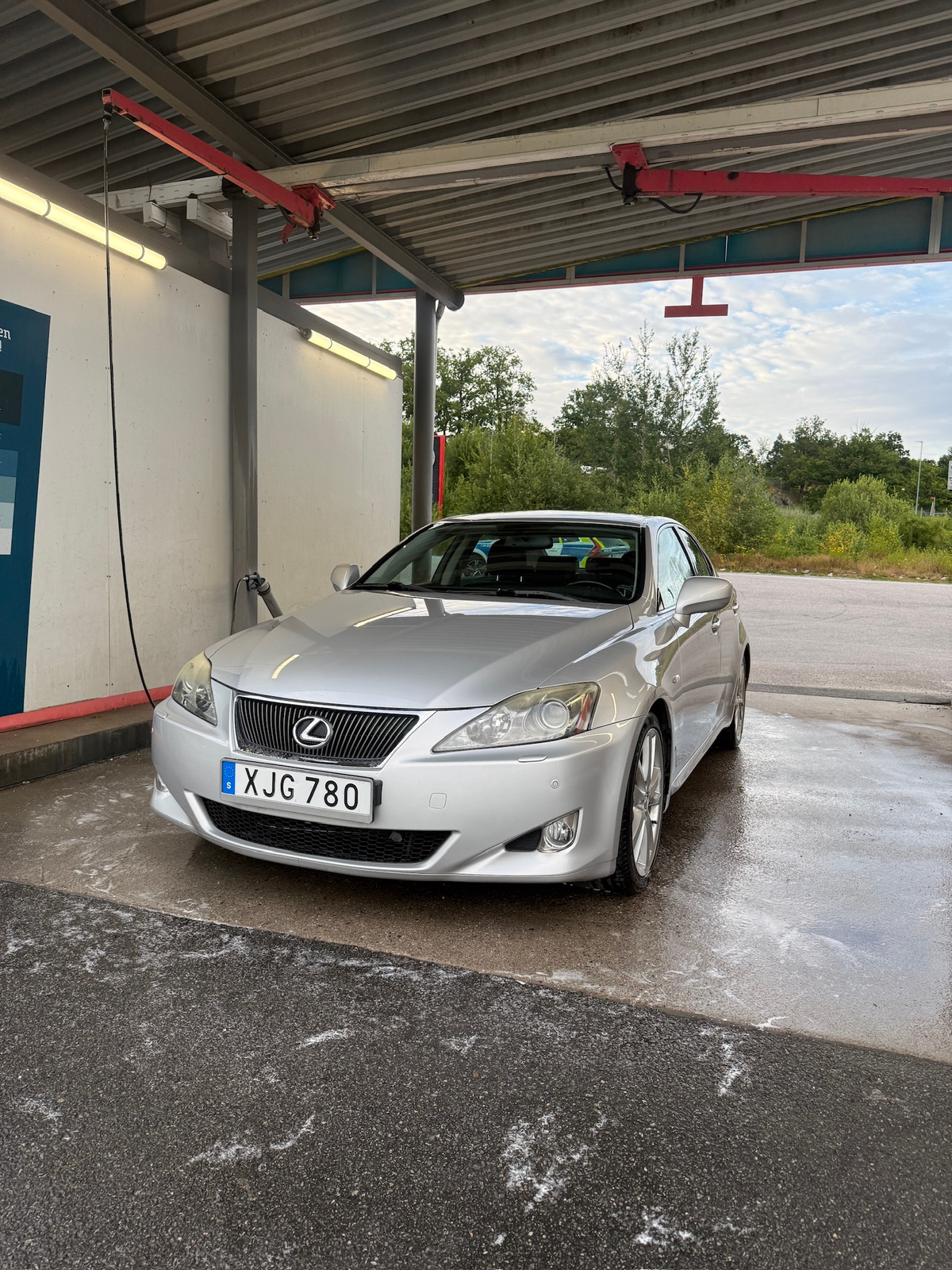 Lexus IS