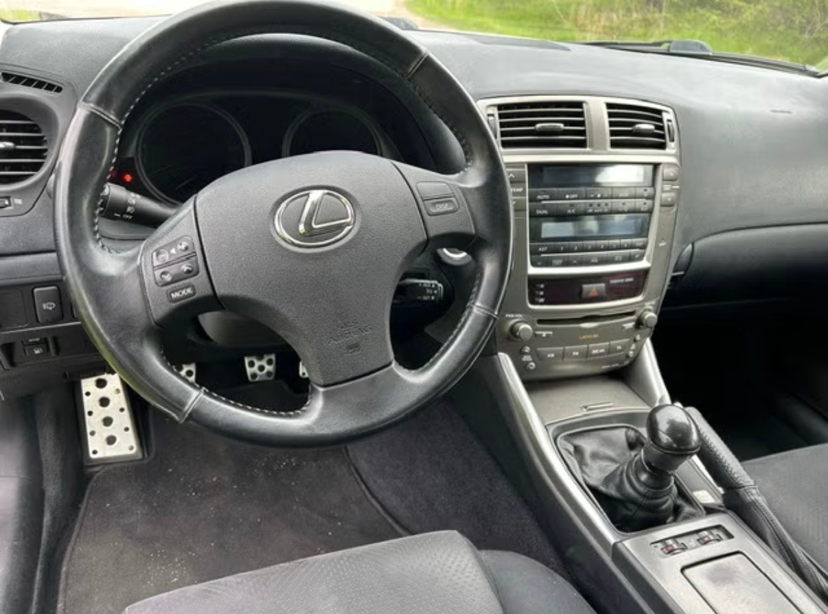 Lexus IS 250 2.5 V6 Manuell 2006, bild 2/2