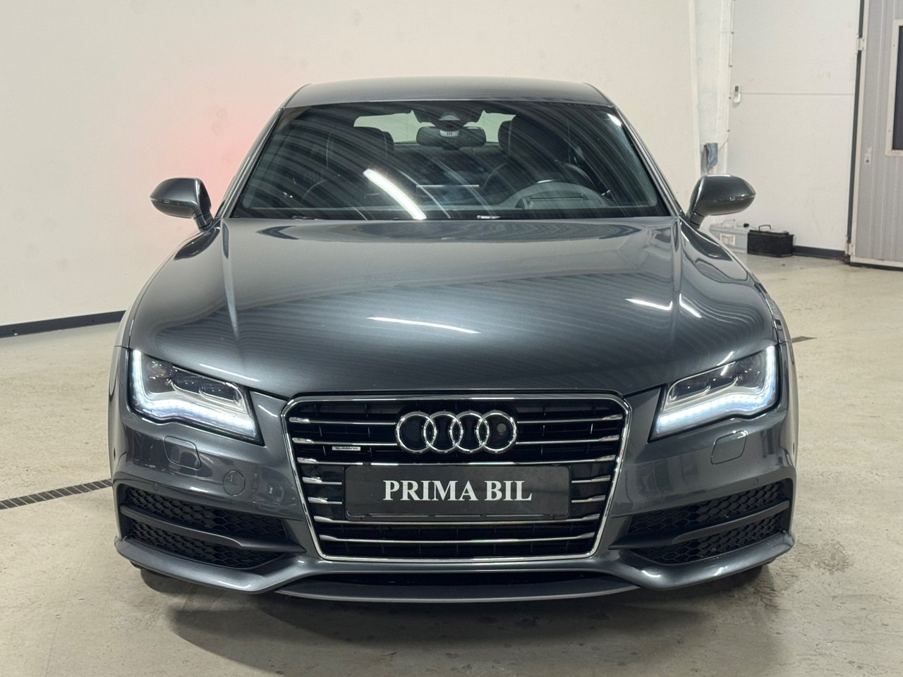 Audi A7 2011, bild 2/10