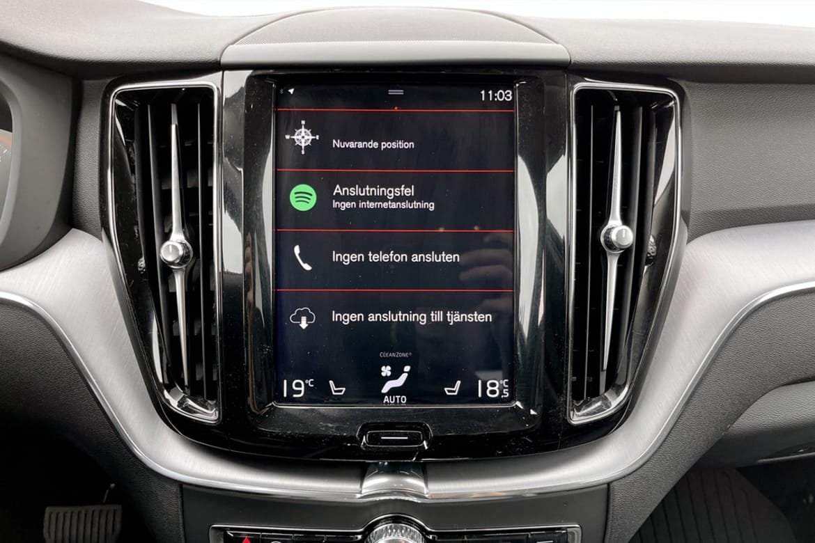Volvo XC60 D4 Momentum Advanced Edition 2020, photo 6/9