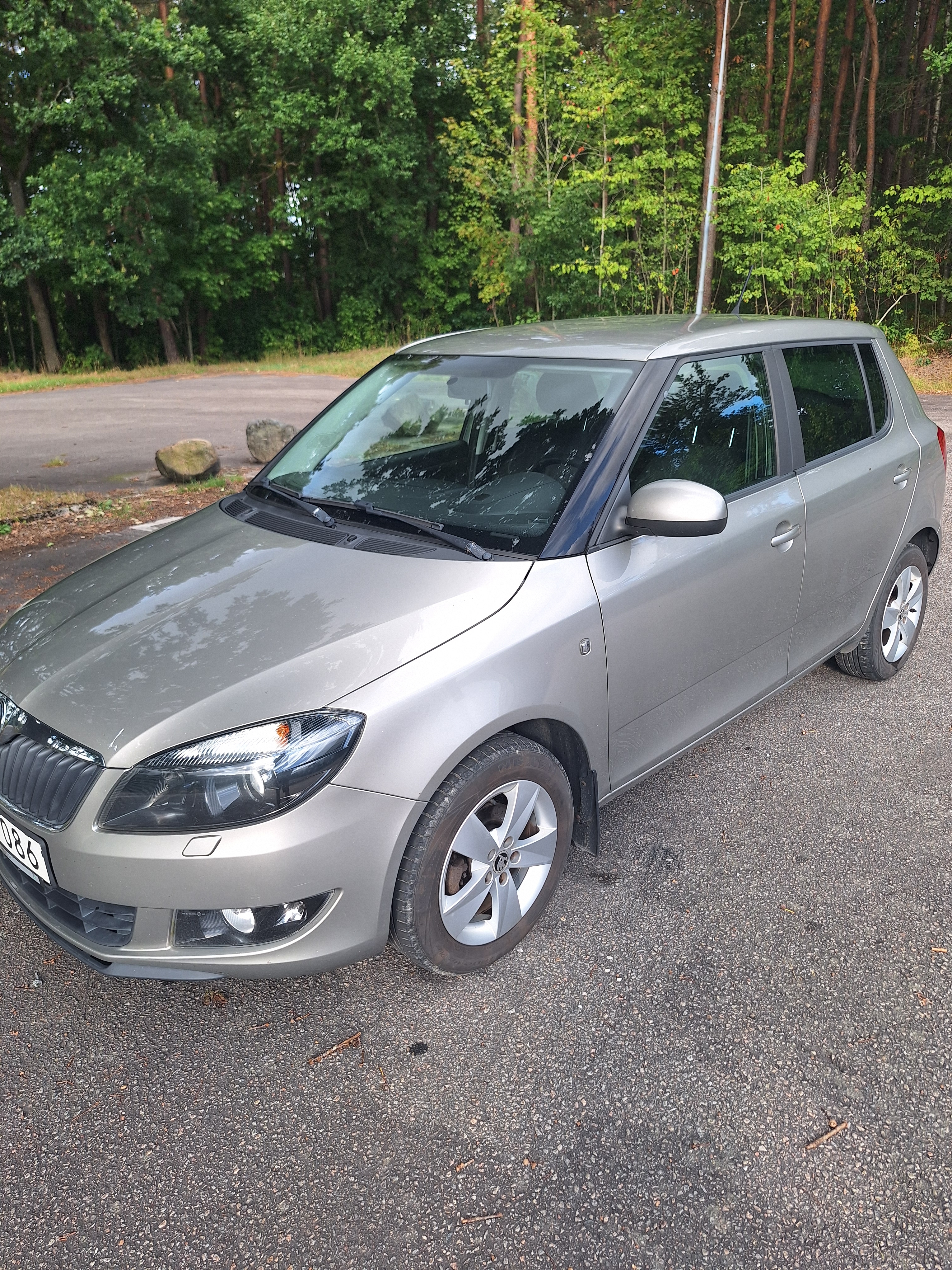 Skoda Fabia 1.2 TSI Manuell 2015, bild 4/7