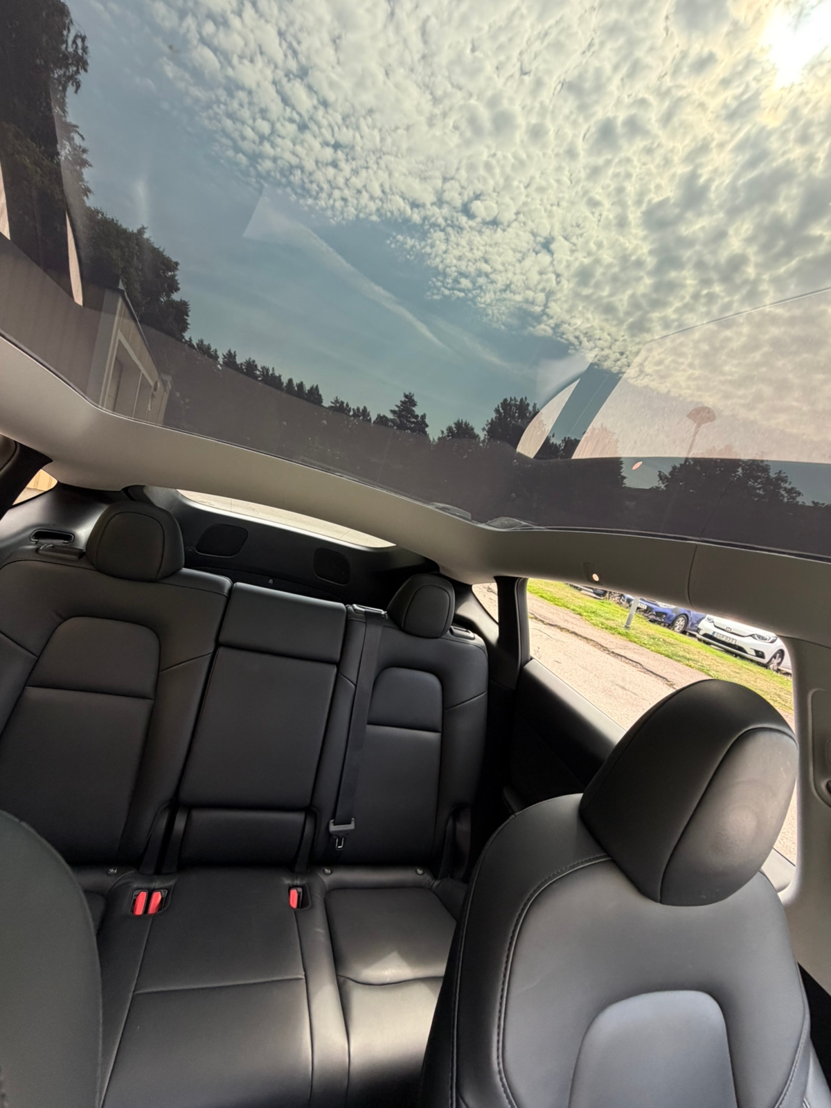 Tesla Model Y Performance 2022, kuva 6/7