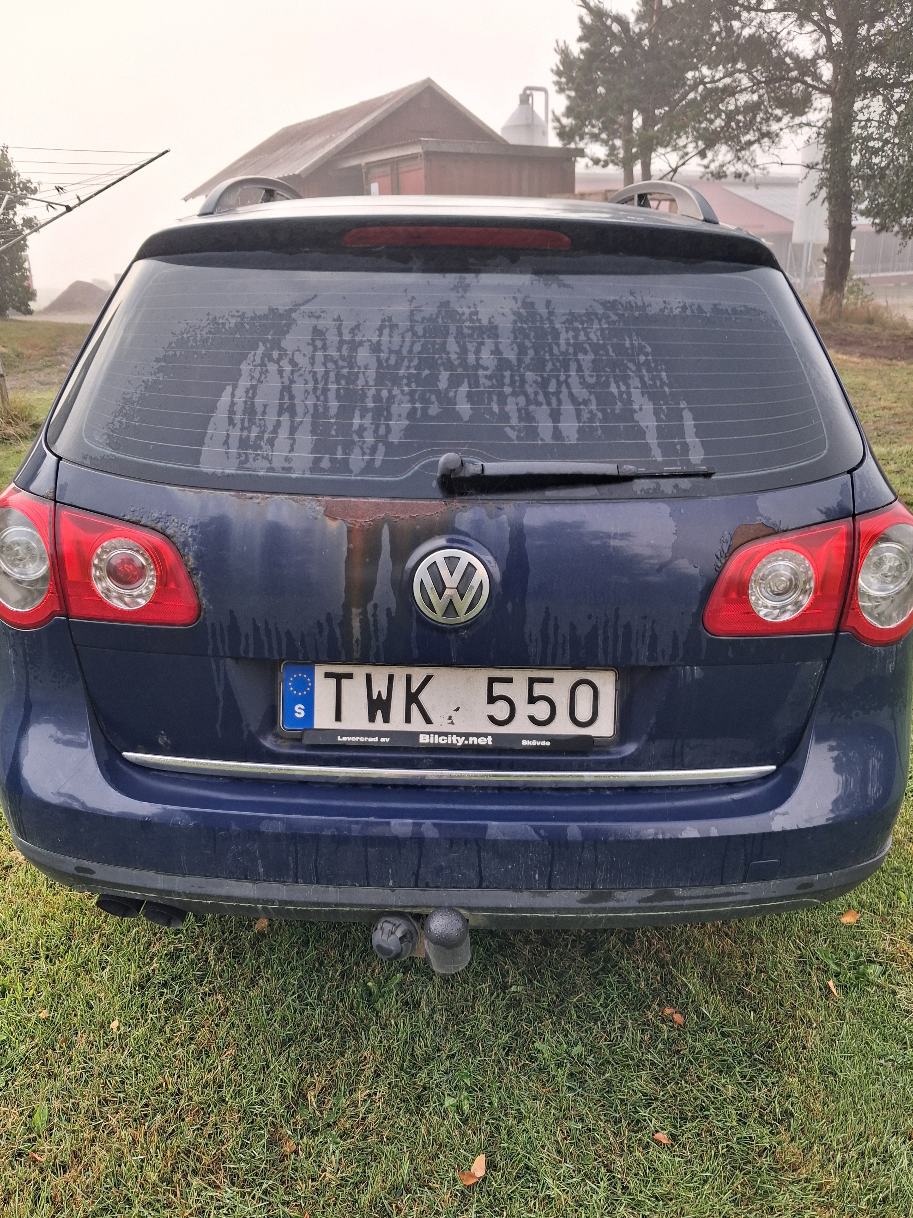 Volkswagen Passat 2010, photo 3/7