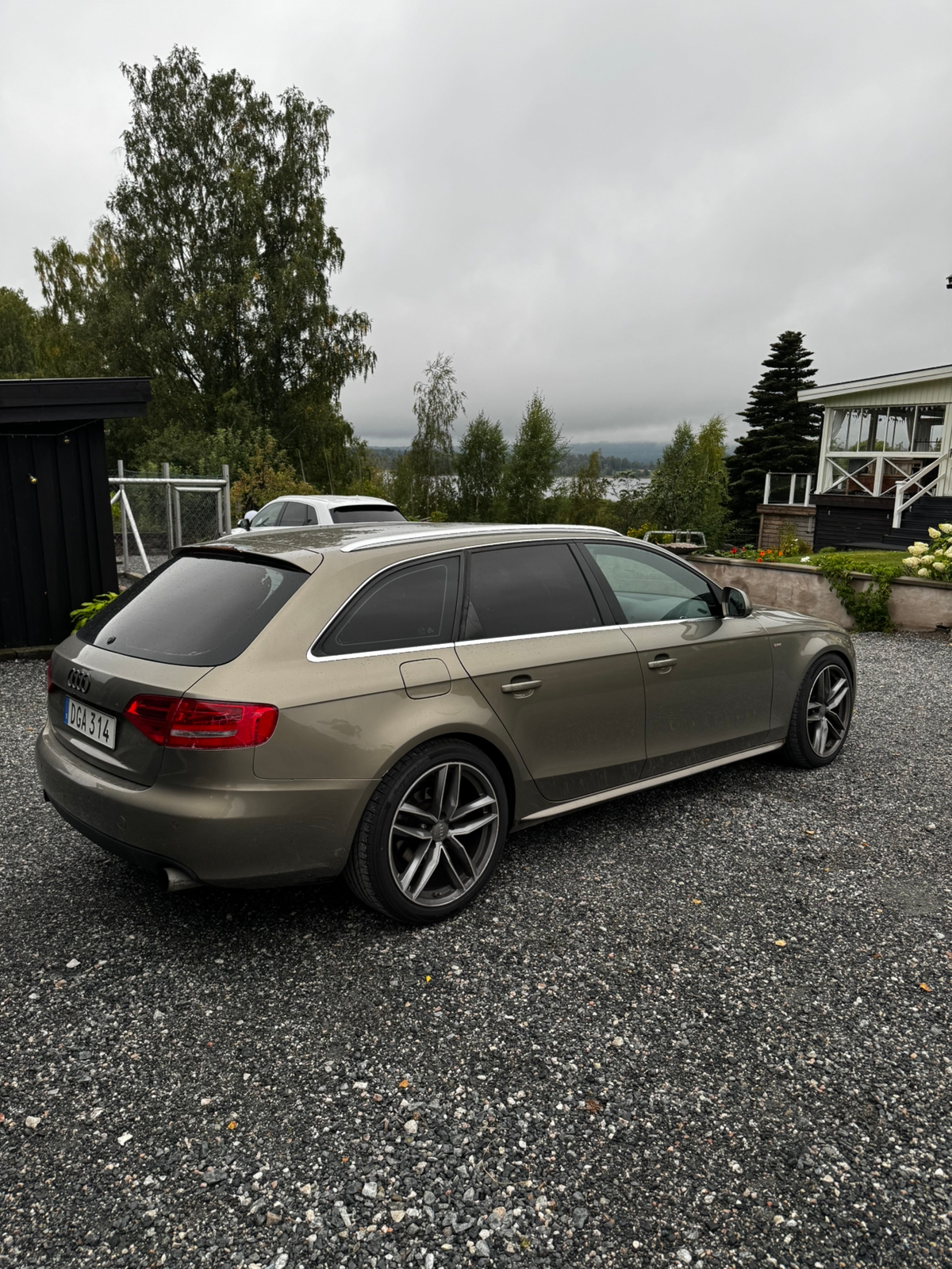 Audi A4 2009, bild 4/12