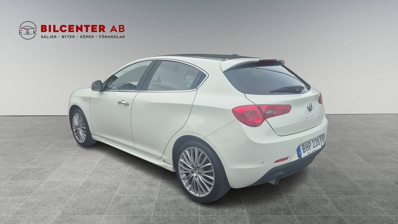 Alfa Romeo Giulietta 2014, bild 3/10