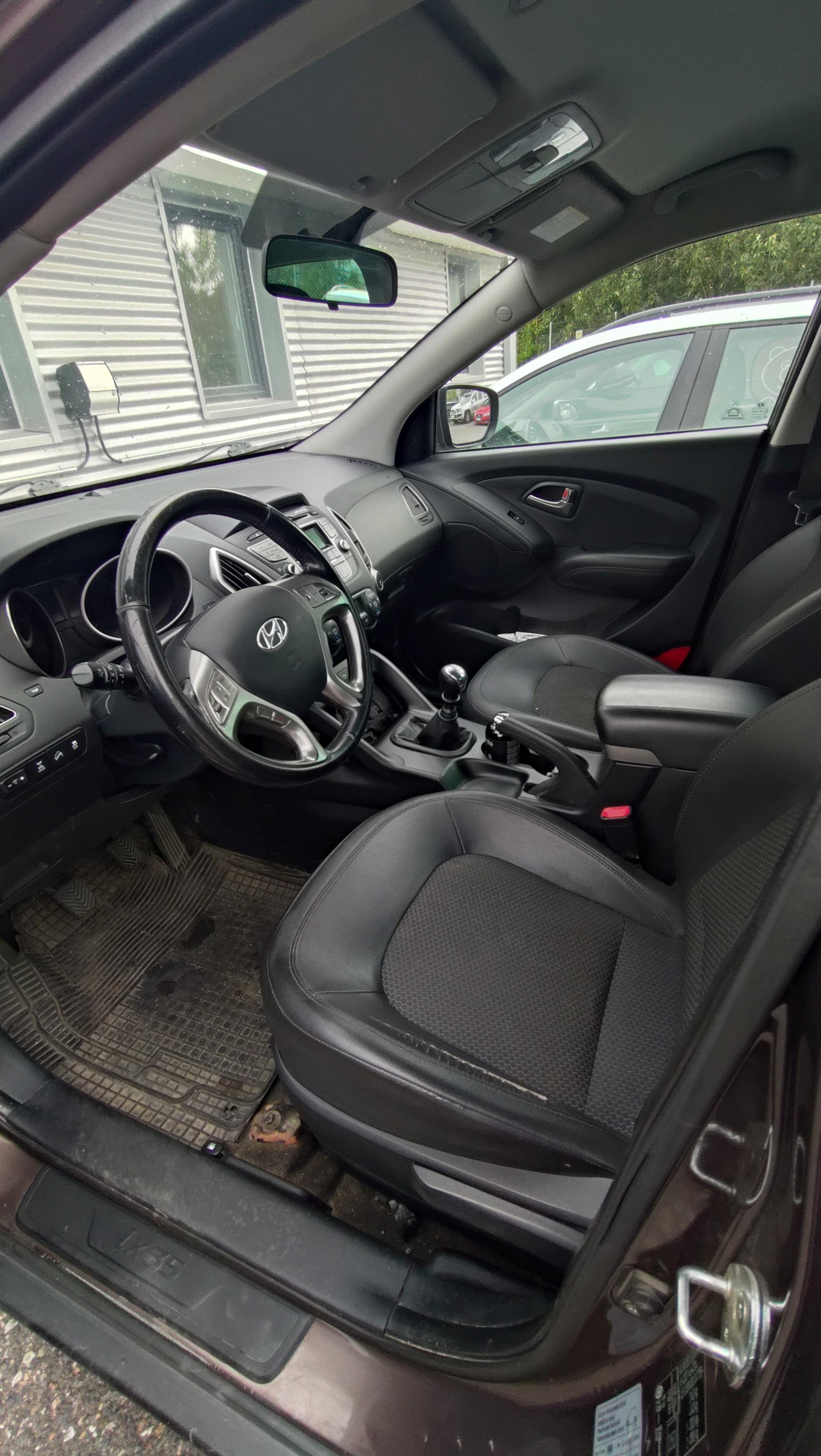 Hyundai ix35 2.0 CRDi 4WD Manuell 2011, bild 6/6