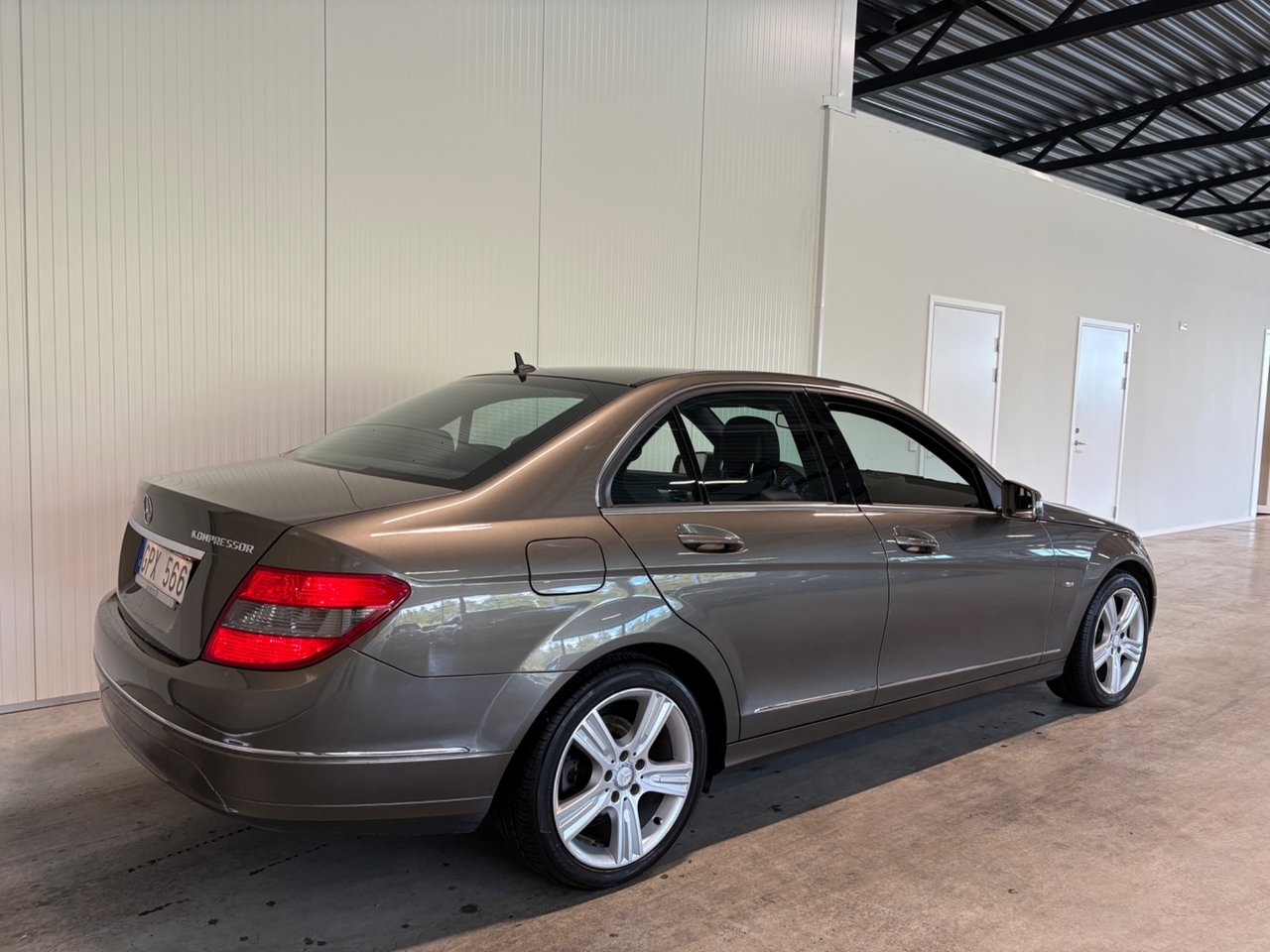 Mercedes-Benz C 2010, photo 3/10