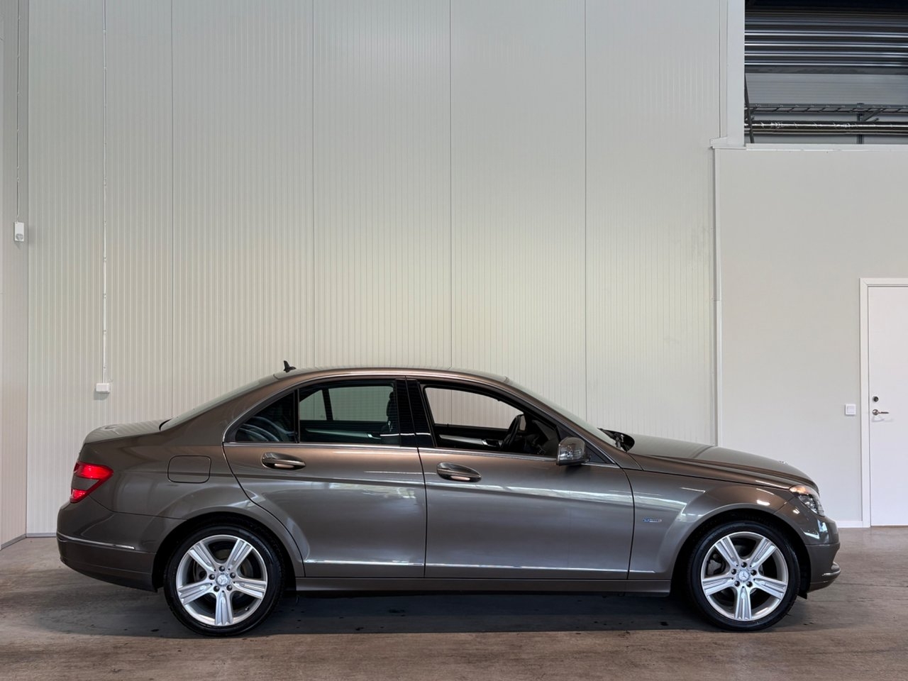 Mercedes-Benz C 2010, photo 2/10