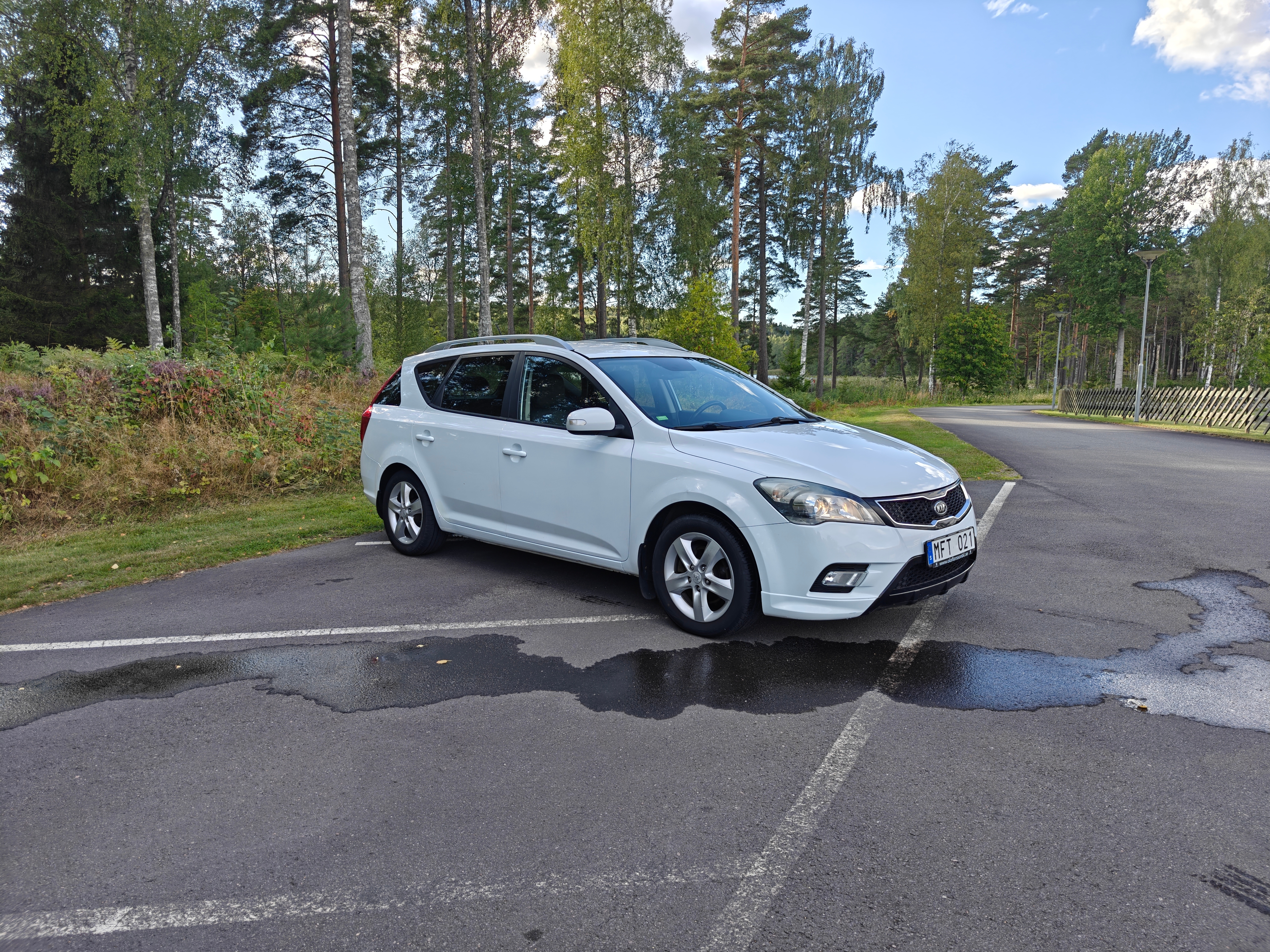 Kia Ceed sw 1.6 CRDi Manuell 2012, bild 7/10