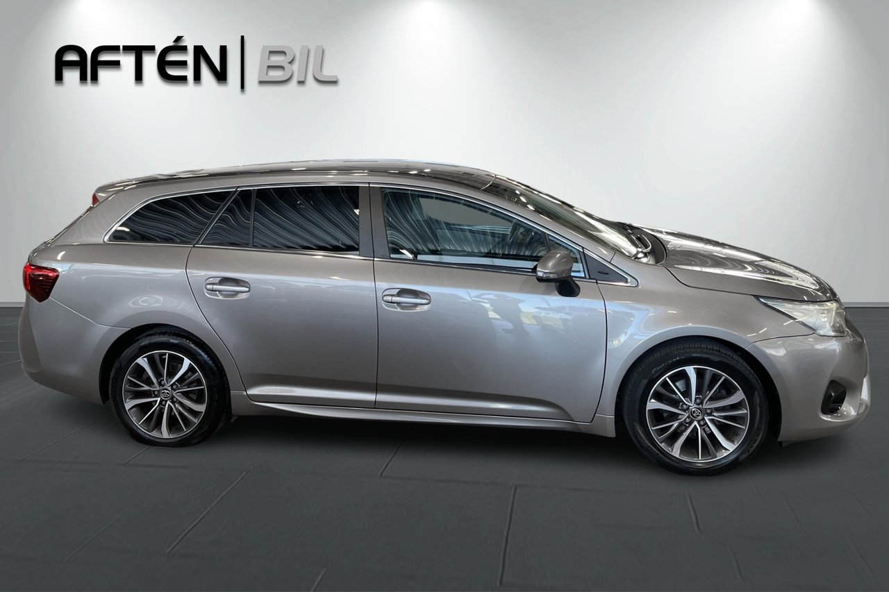 Toyota Avensis 2016, kuva 7/10