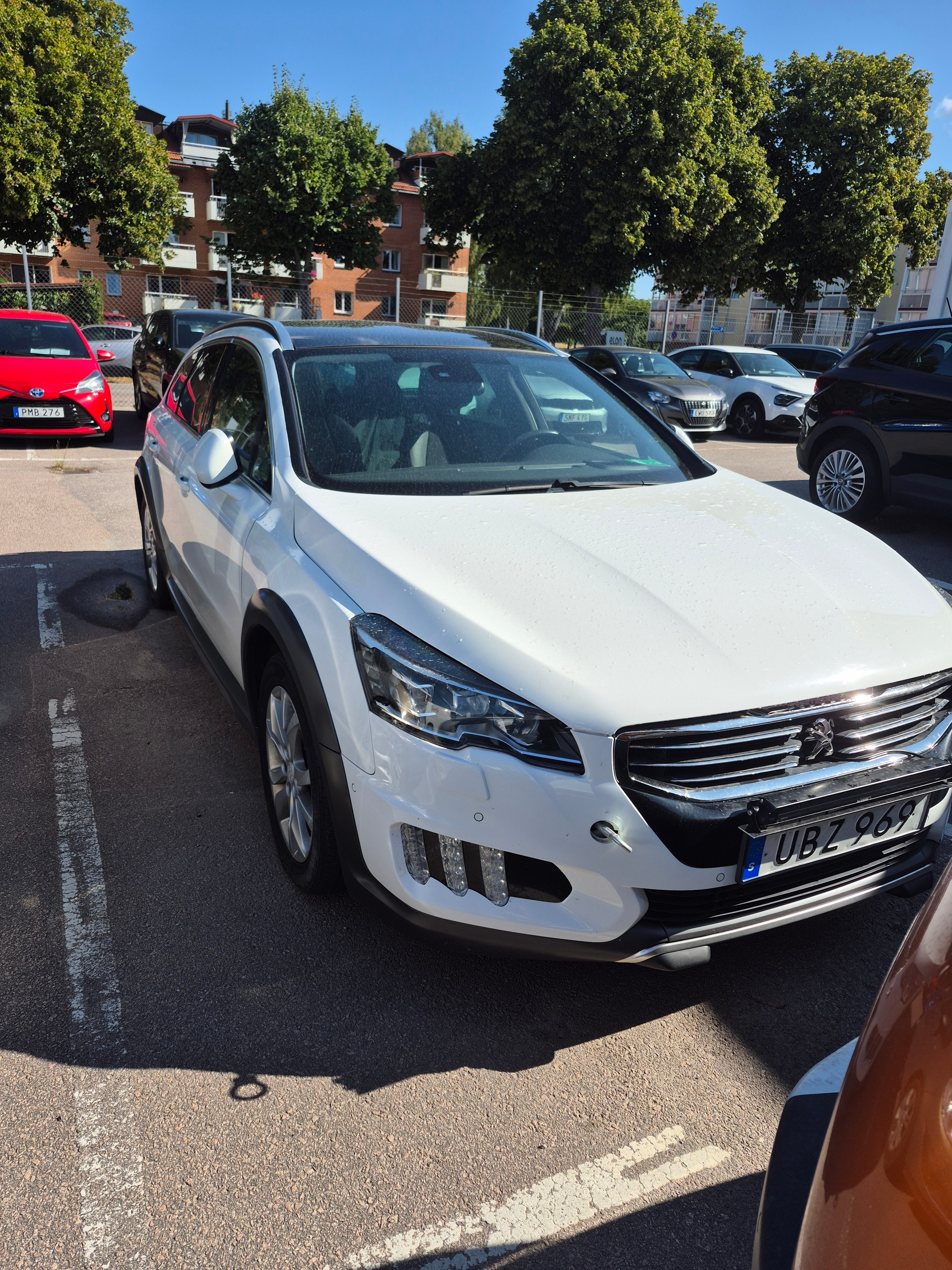 Peugeot 508 SW 2.0 BlueHDi 180 EAT 2015, bild 6/10