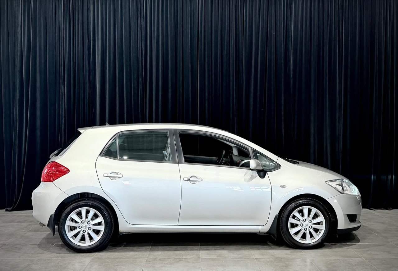 Toyota Auris 2010, bild 5/10