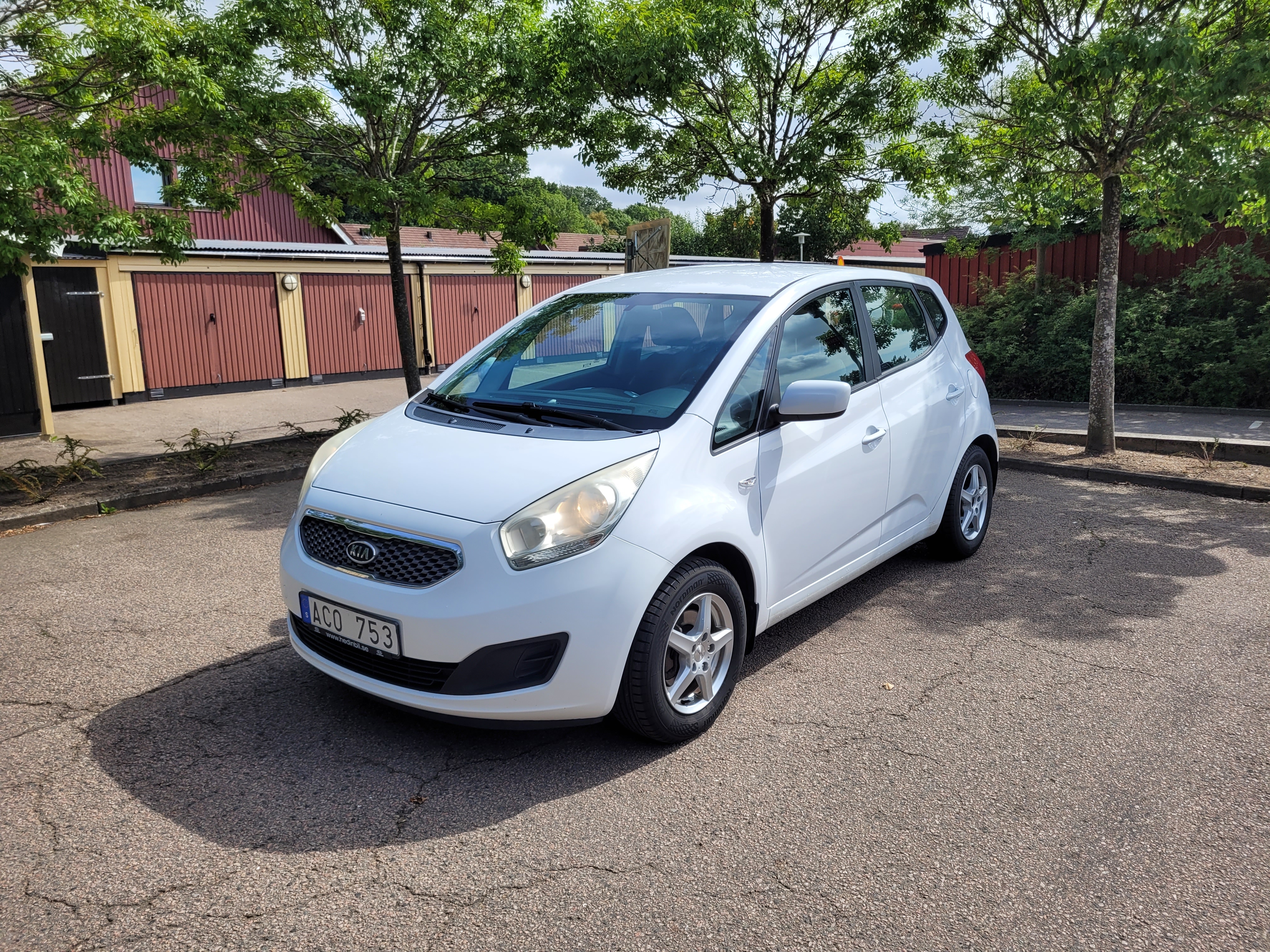 Kia Venga 1.4 CVVT Manuell 2010, bild 2/10