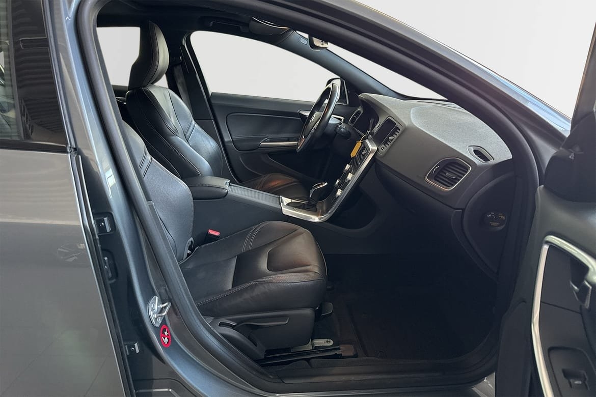 Volvo S60 Cross Country 2017, kuva 5/21