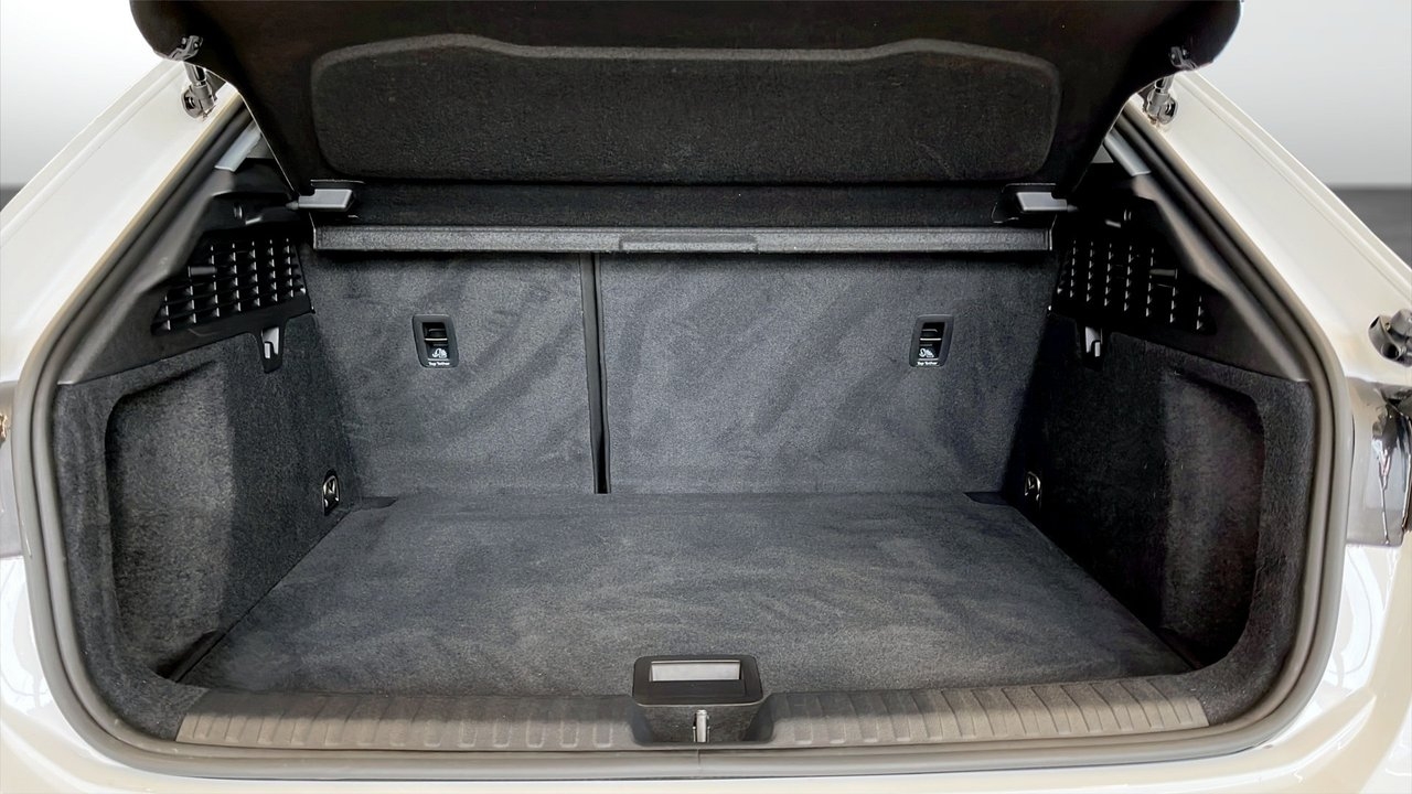 Audi A3 2024, photo 7/10