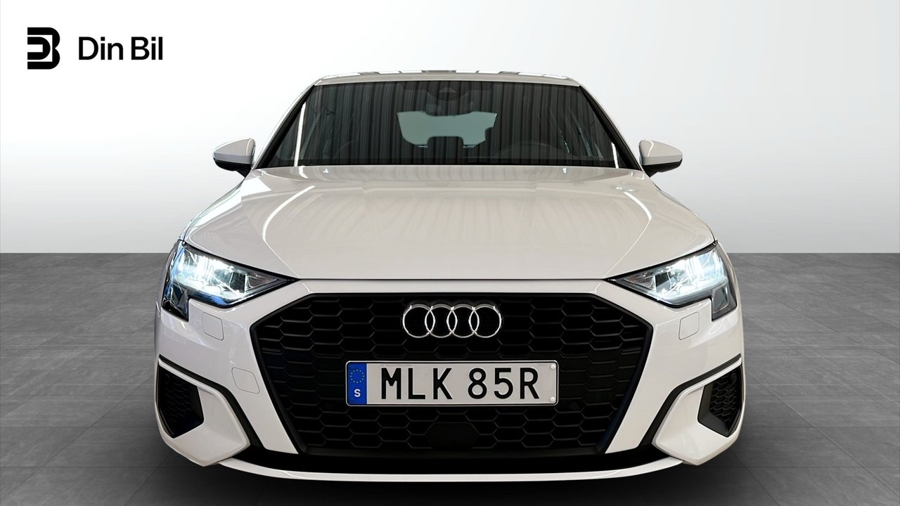 Audi A3 2024, photo 4/10