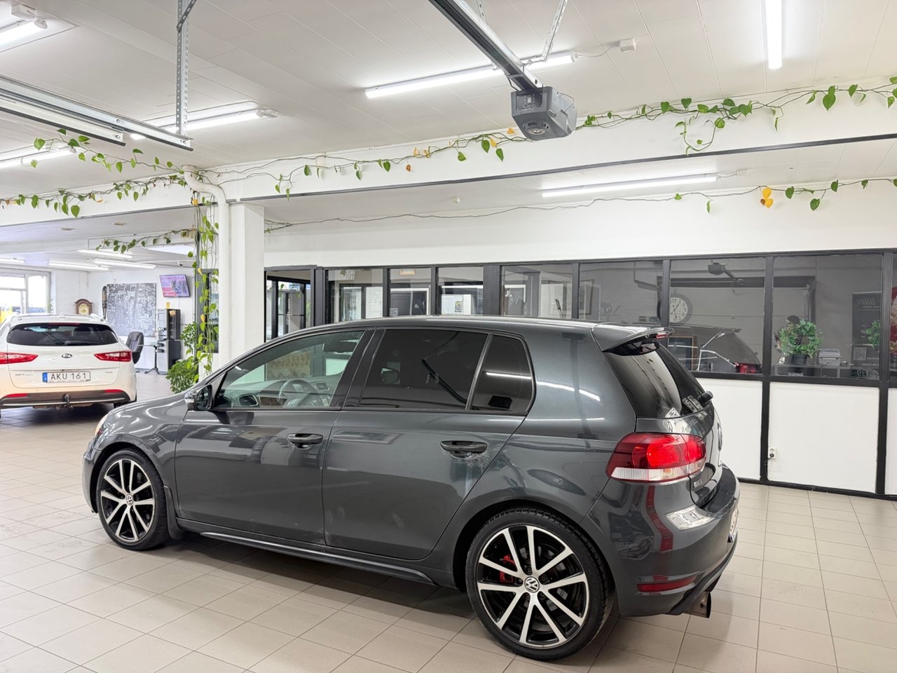 Volkswagen Golf 5-door GTI 2.0 TSI GTI 2010, bild 7/10