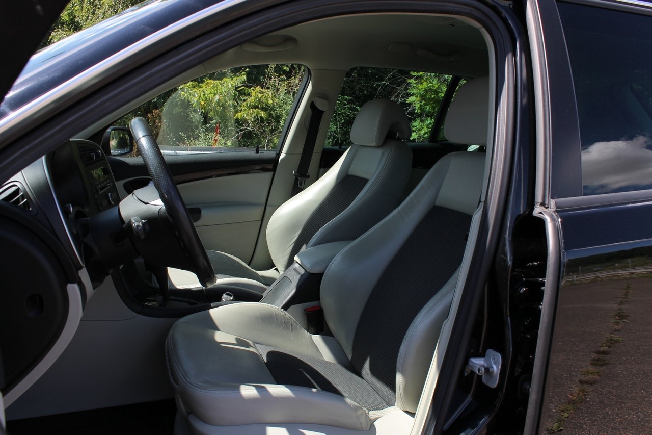 Saab 9-3 1.8t Vector Aut. SportCombi 2009, photo 6/10