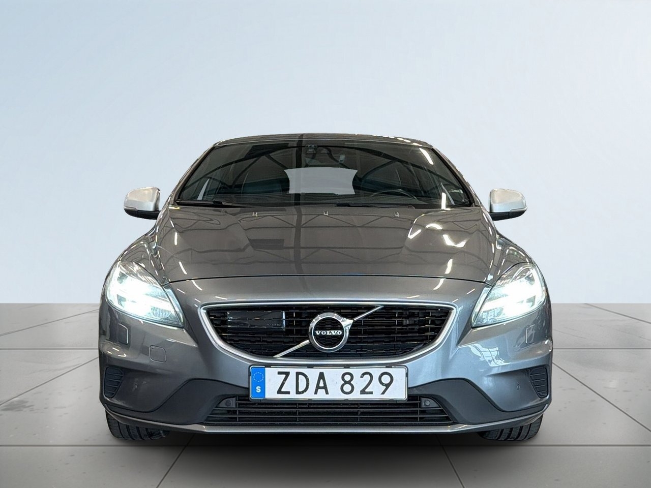 Volvo V40 2018, bild 2/22