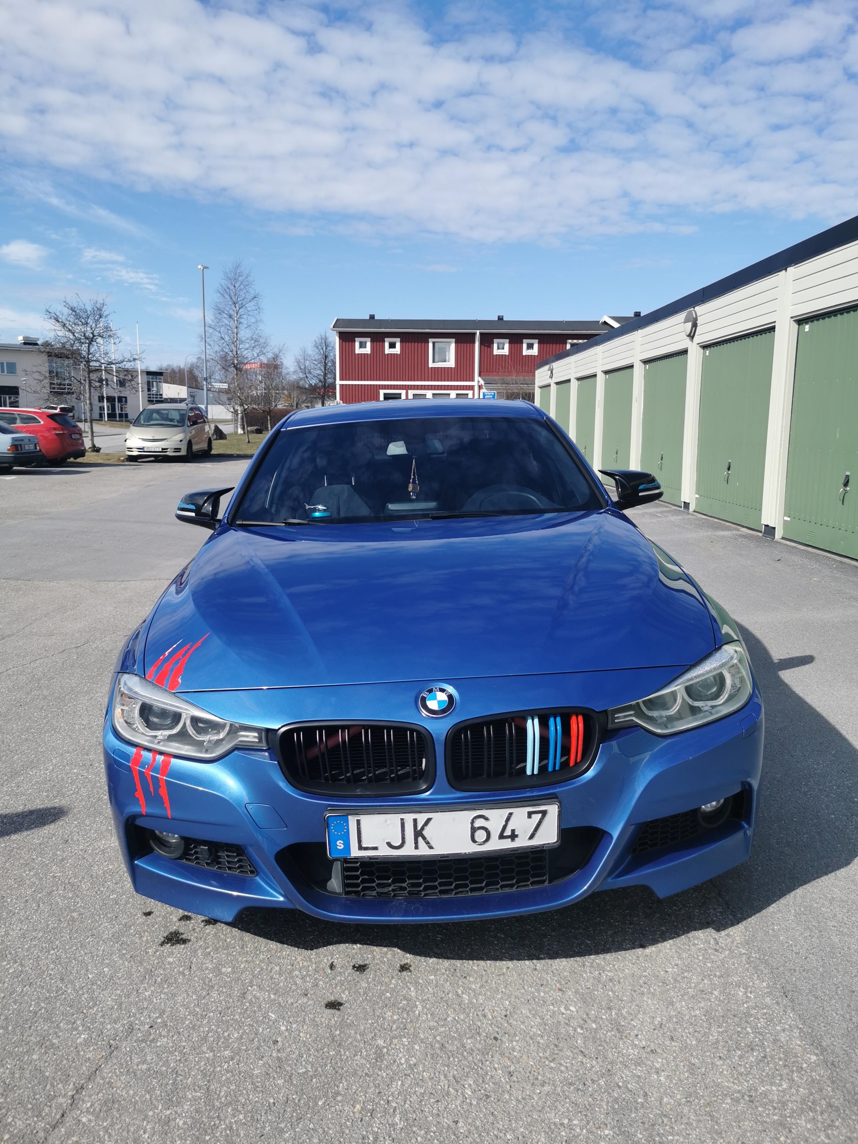 BMW 320