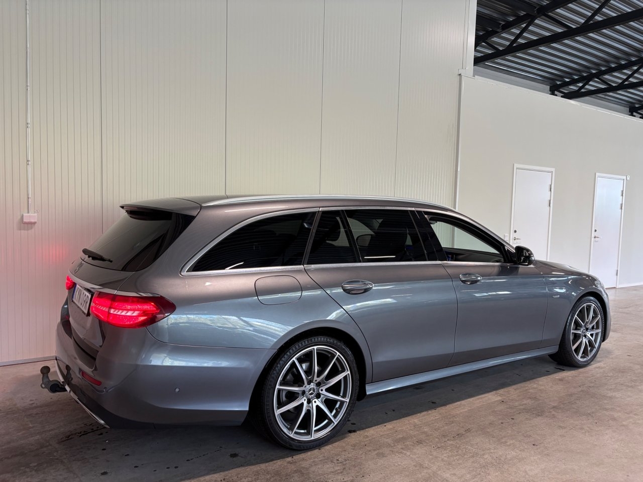 Mercedes-Benz E 2020, bild 3/10