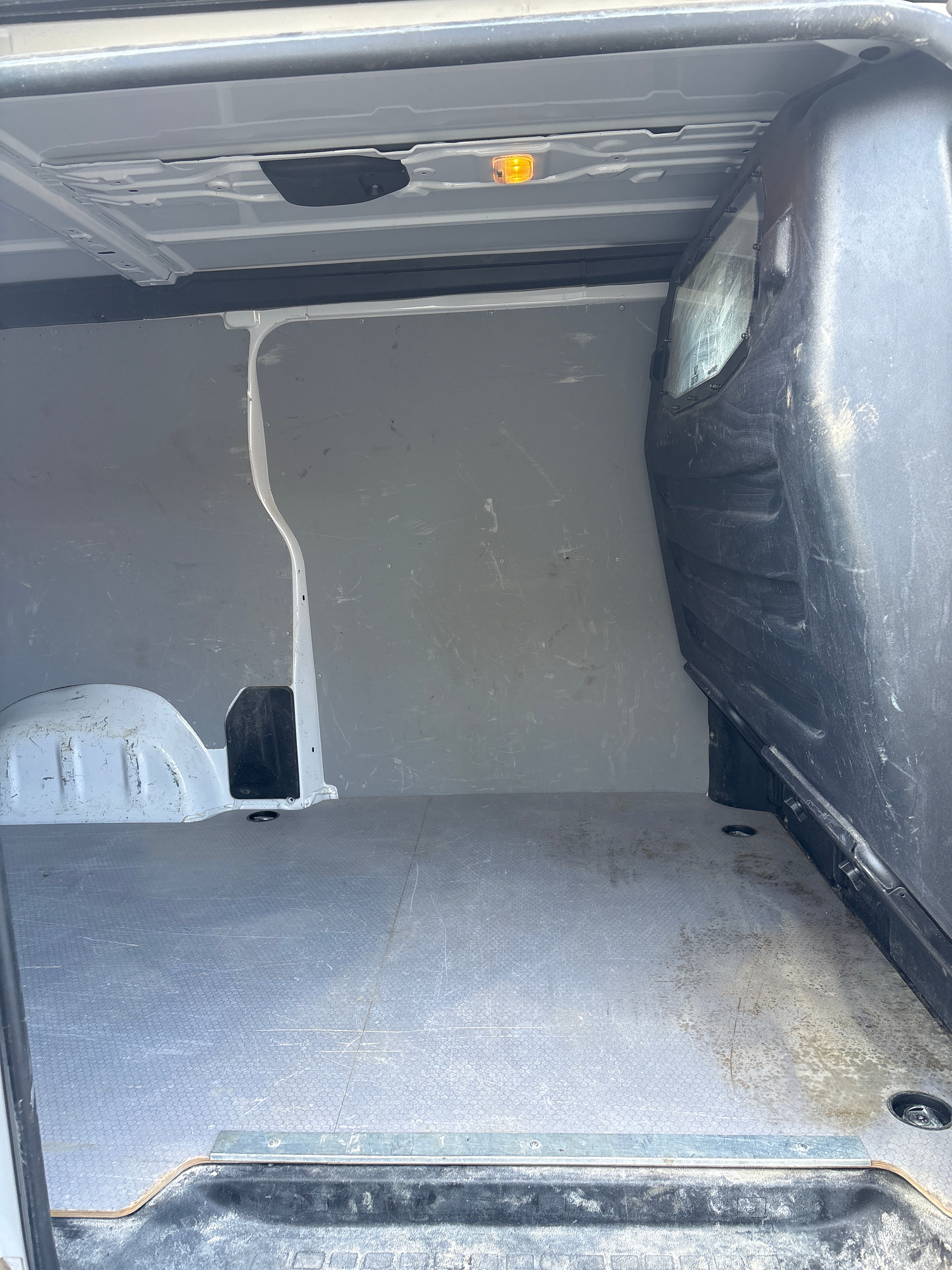 Citroen Jumpy Van IP 2.0 BlueHDi 145 EAT 2023, bild 6/9