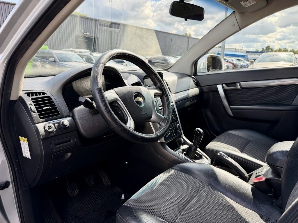 Chevrolet Captiva 2010, bild 4/7