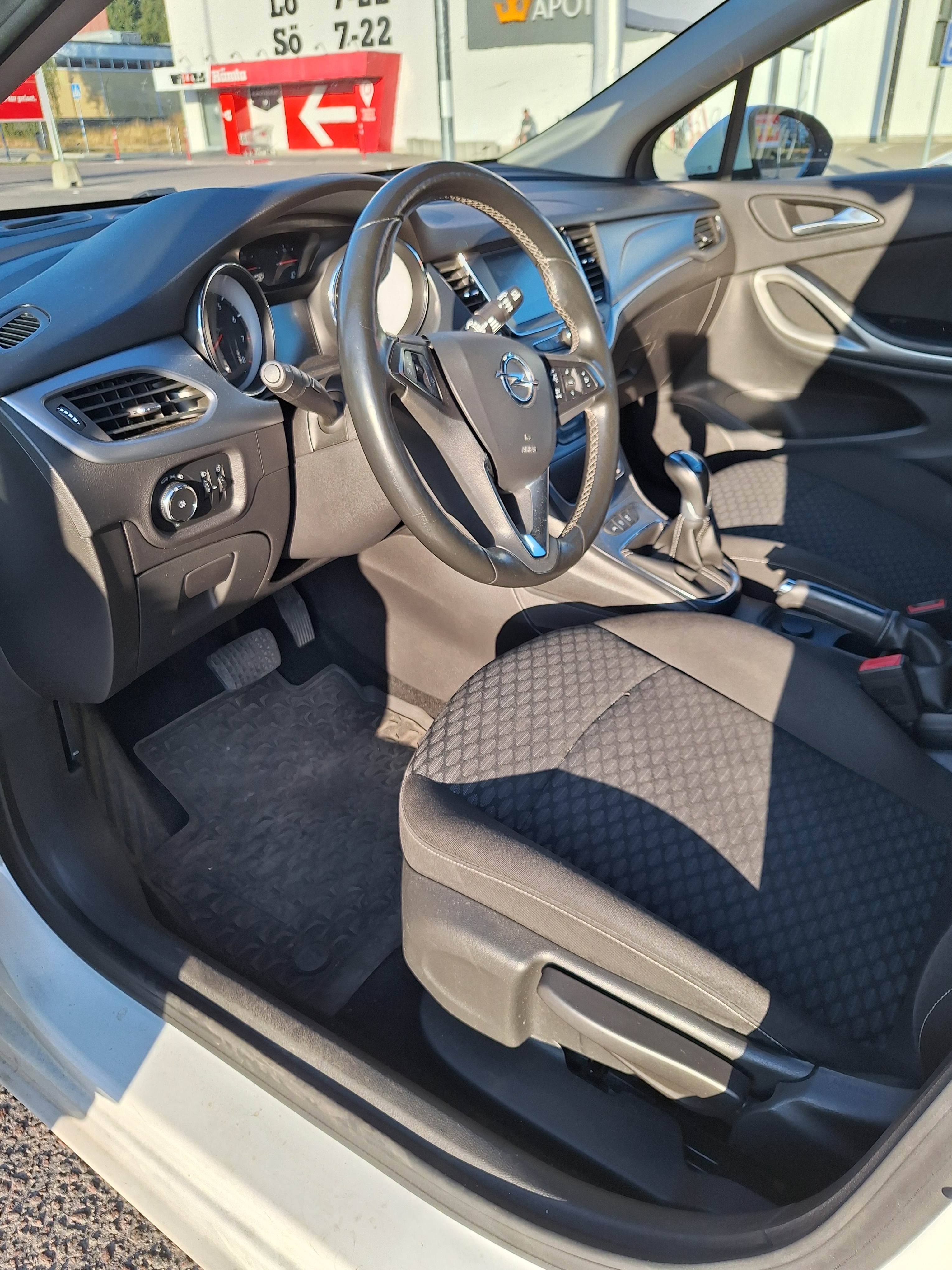 Opel Astra 2017, bild 5/6