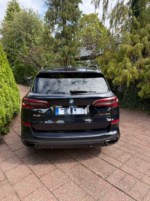 BMW X5 xDrive45e iPerformance Steptronic 2023, bild 2/10