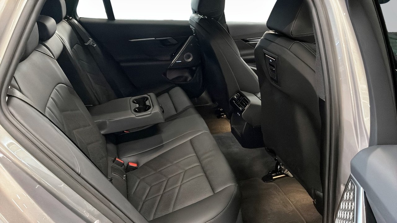 BMW 530 2026, bild 5/9