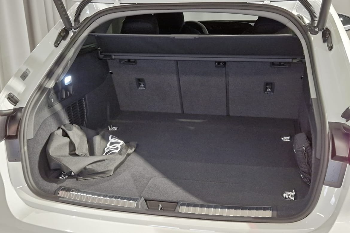 Audi A5 E-HYBRID QUATTRO 220 KW S TRONIC 2026, bild 6/16