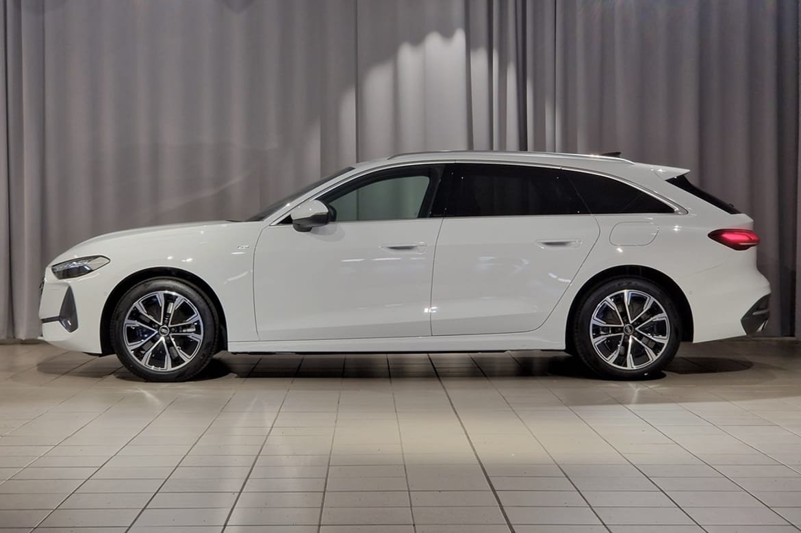 Audi A5 E-HYBRID QUATTRO 220 KW S TRONIC 2026, bild 2/16