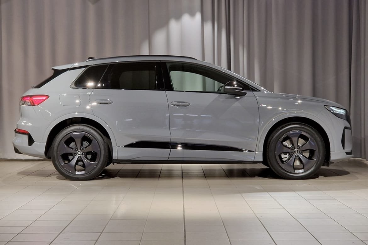 Audi Q4 e-tron SUV PERFORMANCE 210 KW 2027, photo 3/17