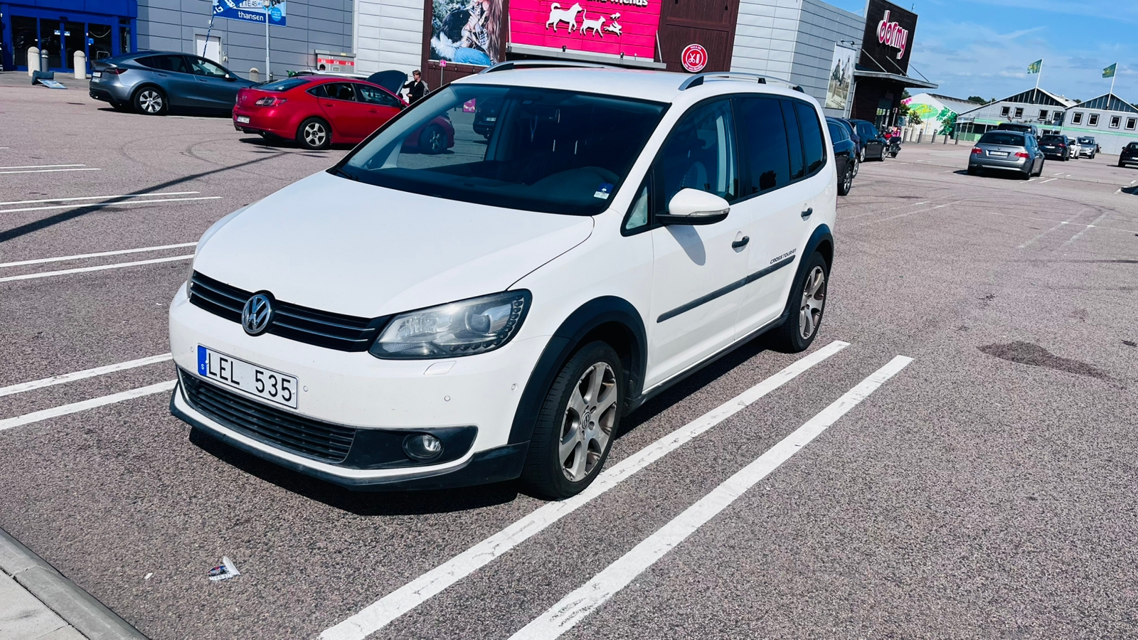 Volkswagen Touran 2011, bild 3/8