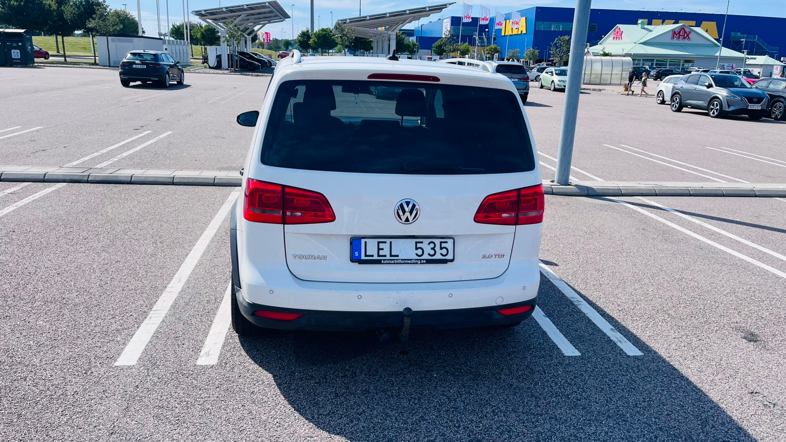 Volkswagen Touran 2011, bild 5/8