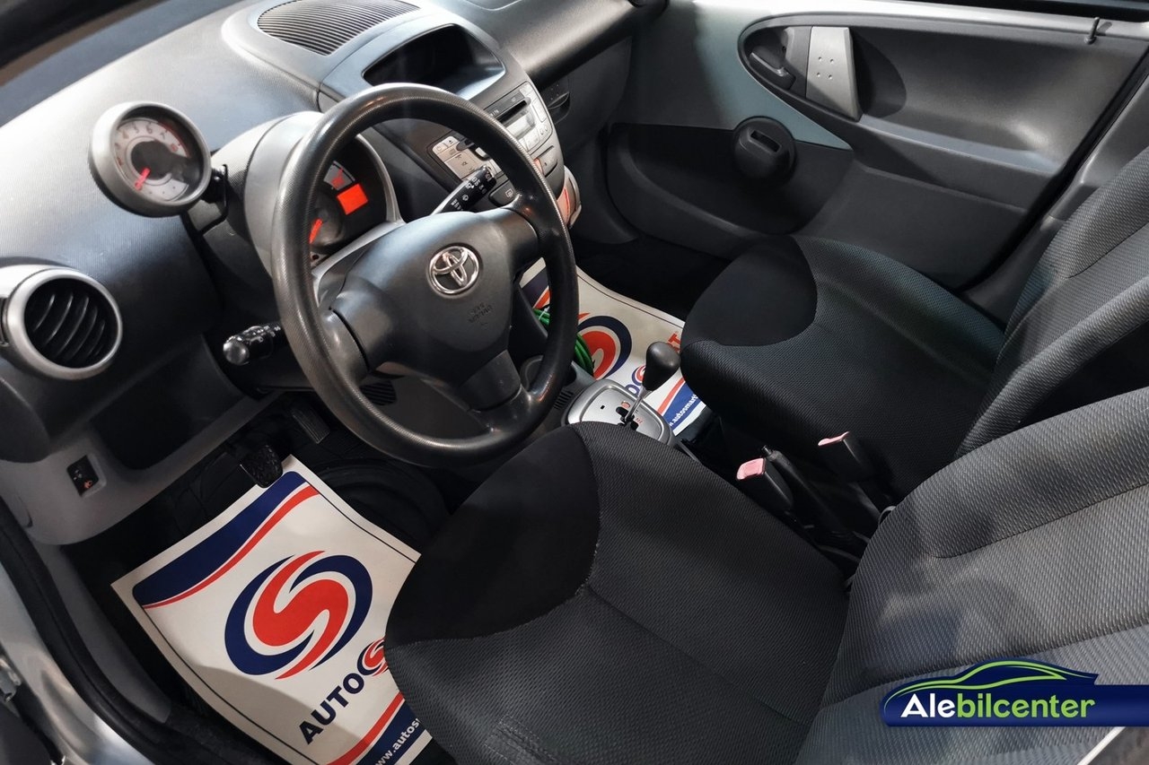 Toyota Aygo 2005, bild 6/10