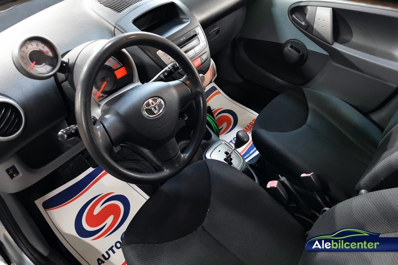 Toyota Aygo 2005, bild 7/10