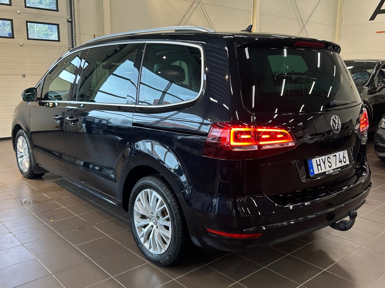 Volkswagen Sharan 2017, bild 5/10
