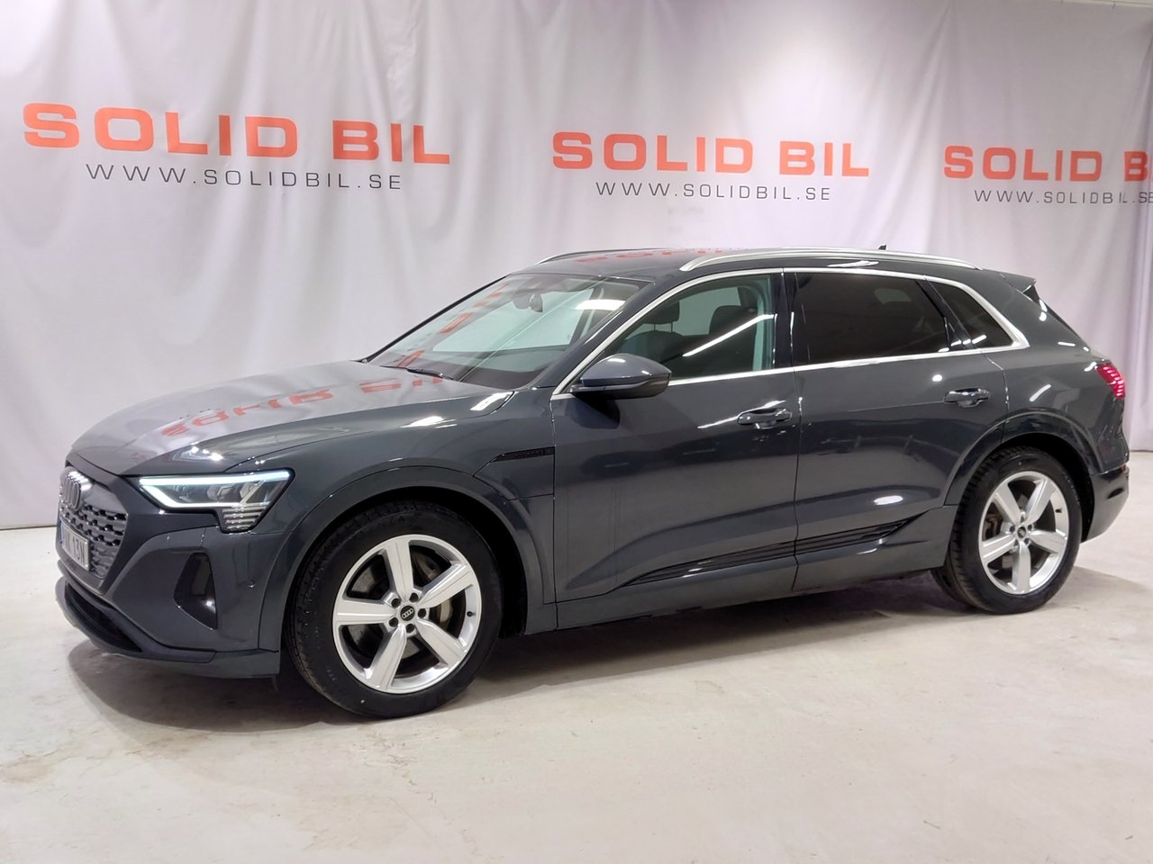 Audi Q8 50 e-tron quattro Läder 2024, photo 3/10