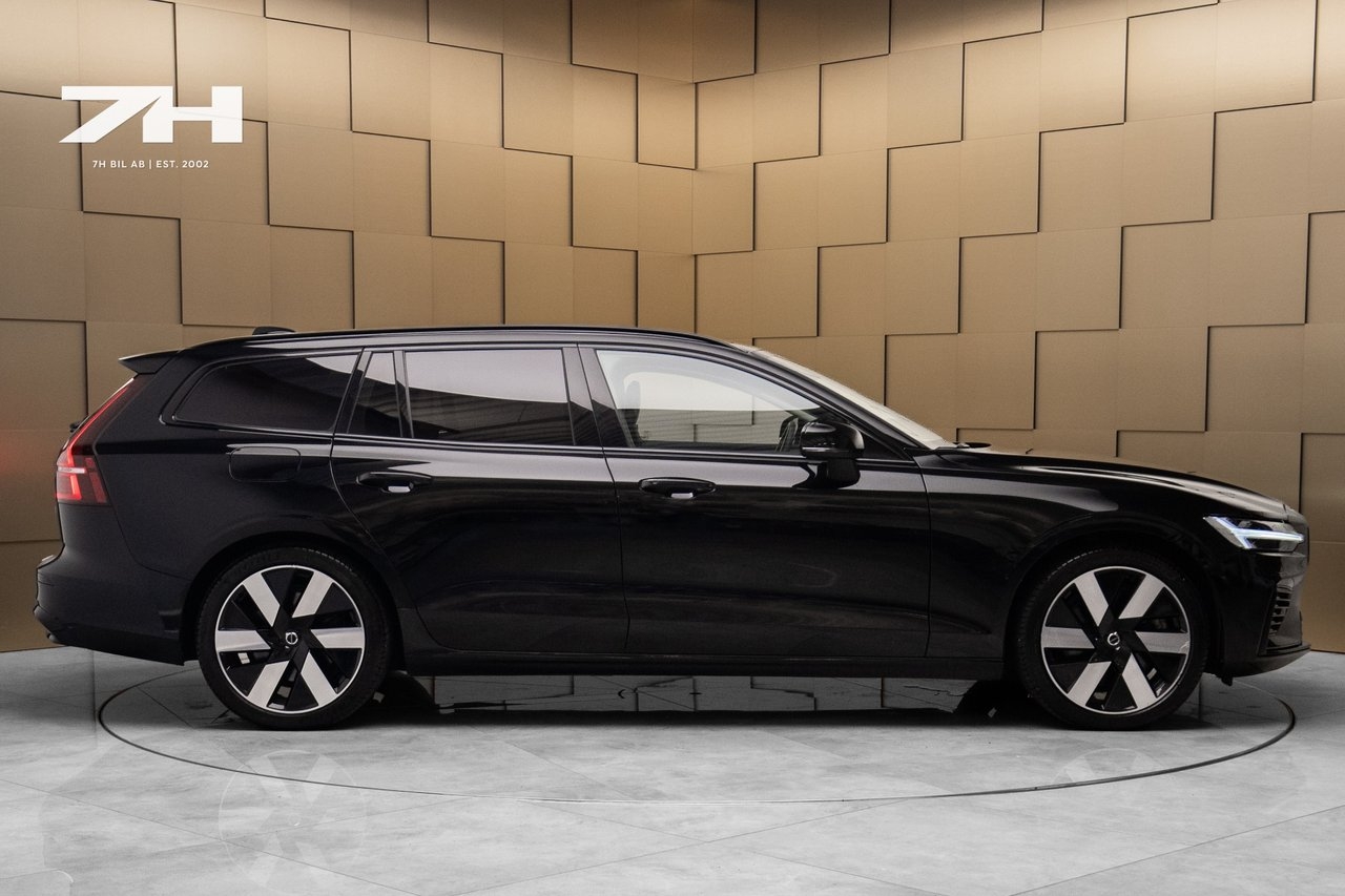 Volvo V60 Recharge T6 AWD Plus Dark 2024, bild 6/24