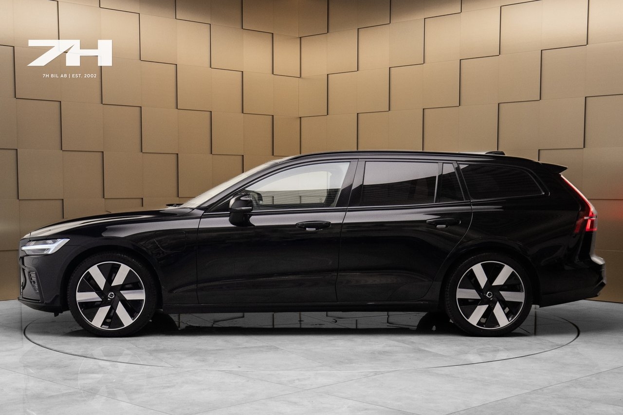 Volvo V60 Recharge T6 AWD Plus Dark 2024, bild 2/24
