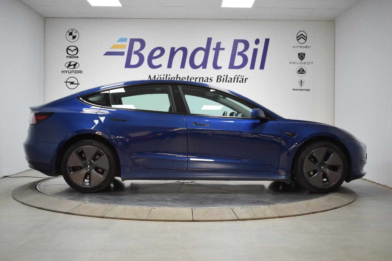 Tesla Model 3 Standard Range RWD 2022, photo 4/10